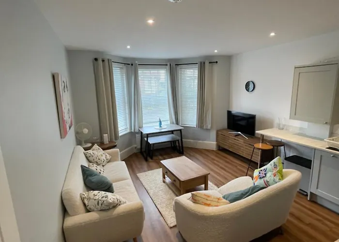 Westbourne Alum Chine Loft Apartment